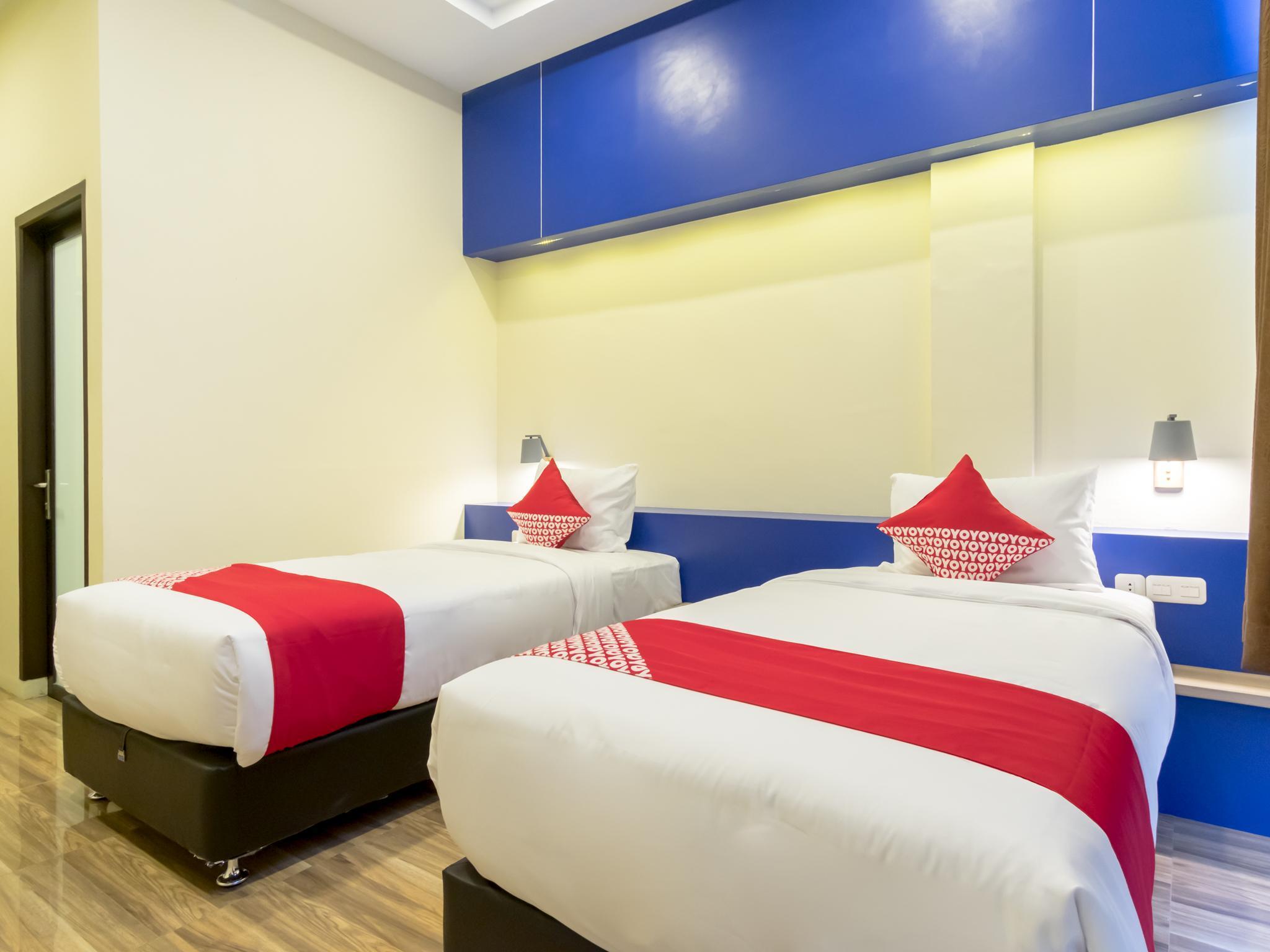 OYO 727 Merlion Hotel Medan Buitenkant foto